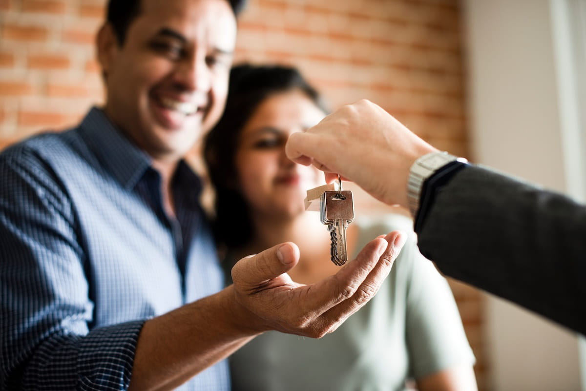 couple buying home
